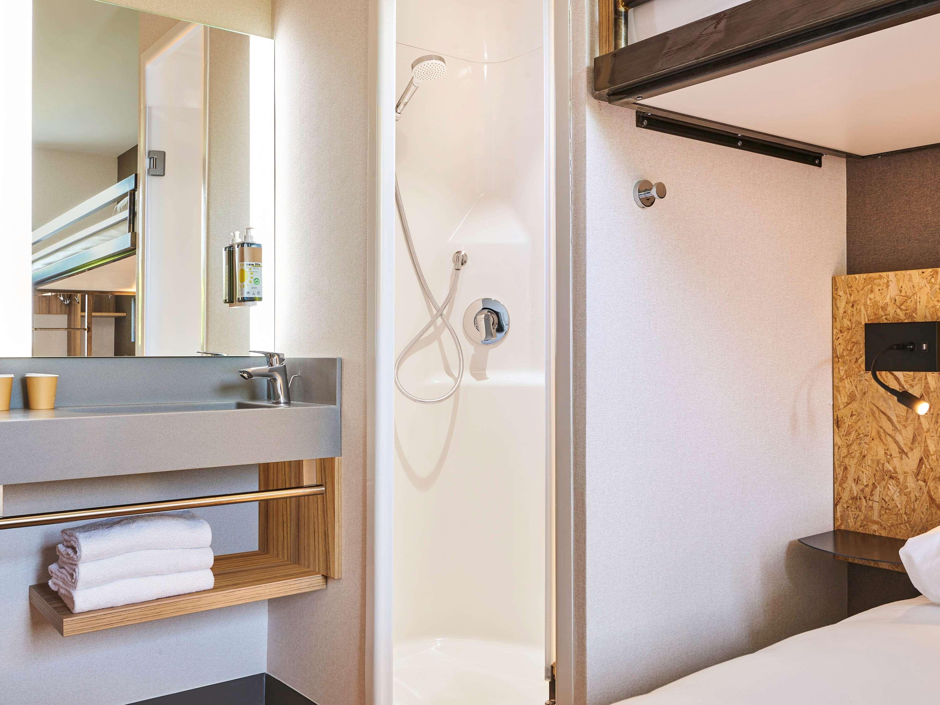 Greet Hotel Paris Porte De La Chapelle - Arena Saint-Denis  Ngoại thất bức ảnh