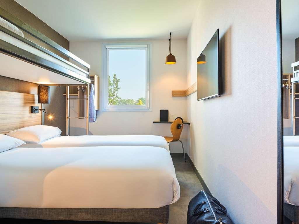 Greet Hotel Paris Porte De La Chapelle - Arena Saint-Denis  Phòng bức ảnh